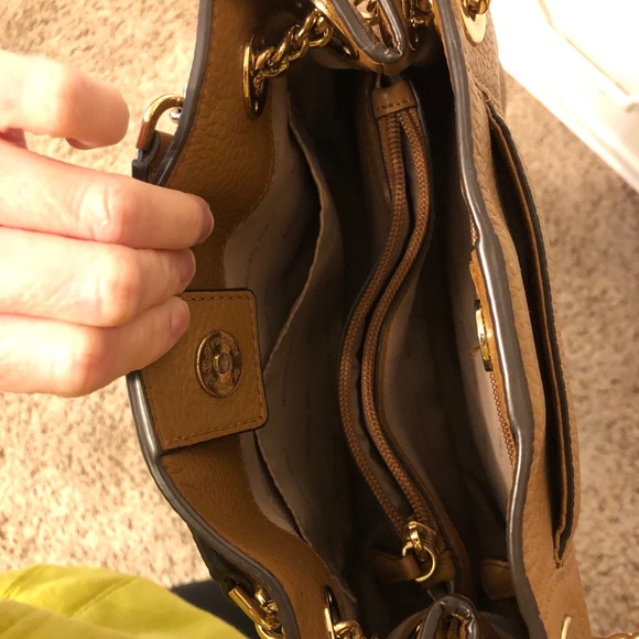 Michael Kors Purse - Picture 4 of 4